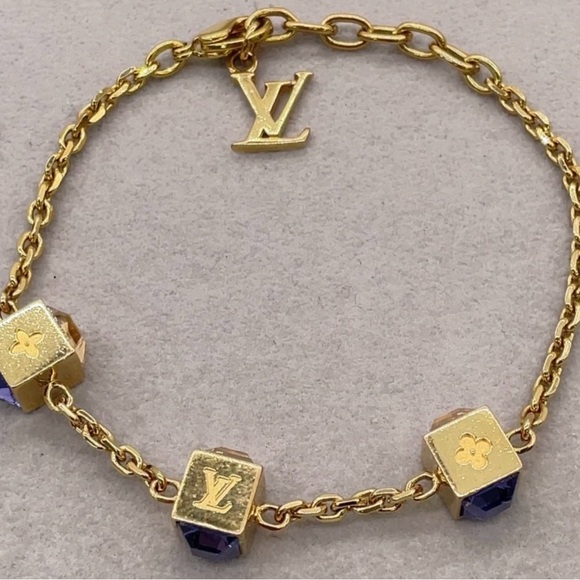 Auth Louis Vuitton Collier Gamble
Swarovski GD Bracelet. Model M65209 - Picture 2 of 12
